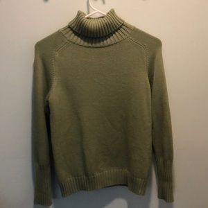Green knit turtleneck